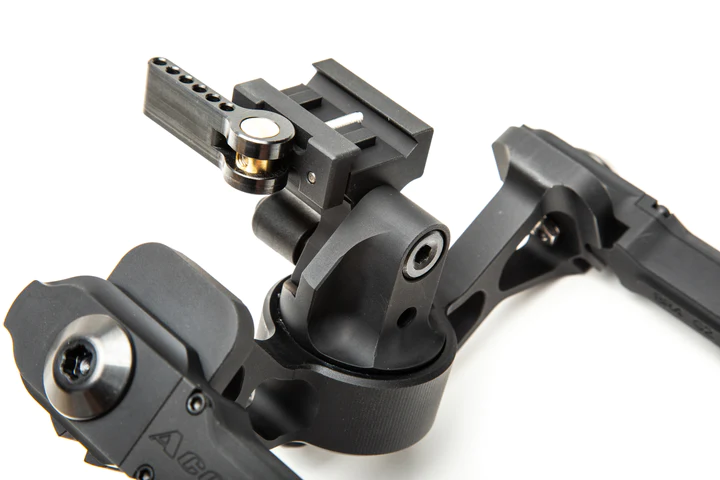 FCB-G200_FC-G2_Bipod_720x